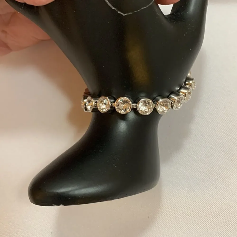 Swarovski Touchtone Crystal bracelet.  Crystal (blue has sold) - Picture 2 of 7